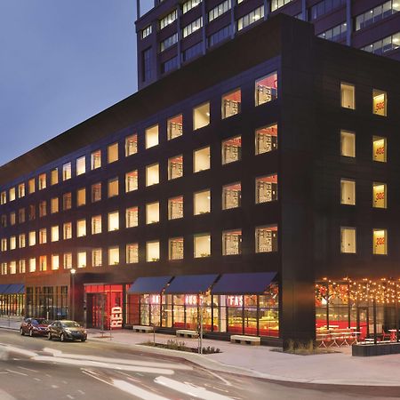 Radisson Red Minneapolis Downtown Exterior photo